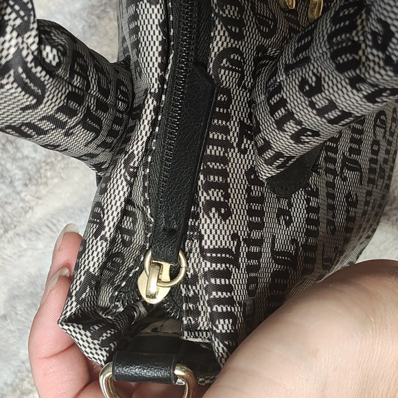 Juicy Couture handbag - Picture 6 of 9